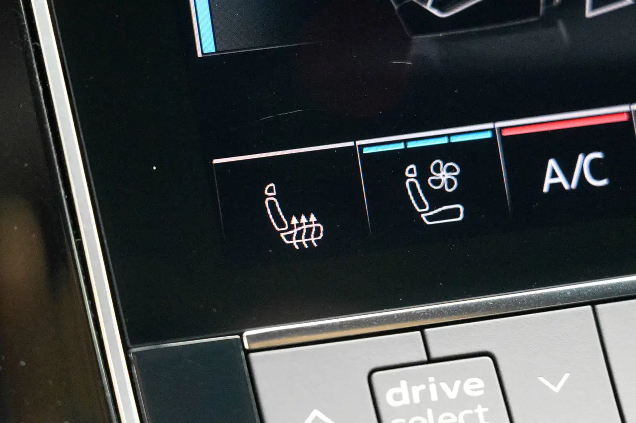 Audi Q7 - Image 19