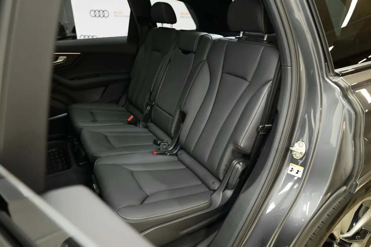 Audi Q7 - Image 24