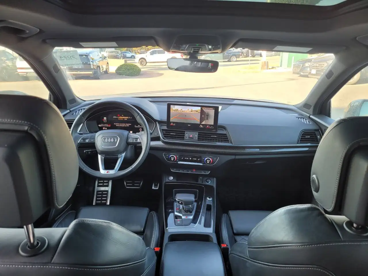 Audi SQ5 - Image 22