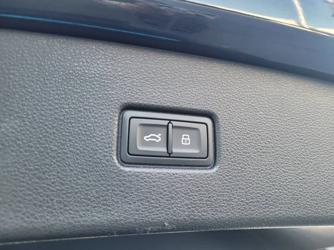 Audi SQ5 - Image 8