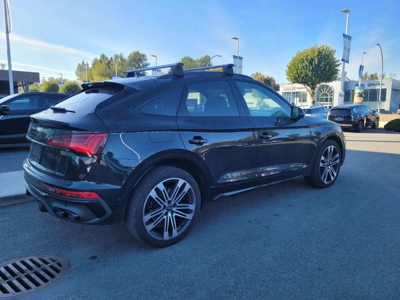 Audi SQ5 - Image 9