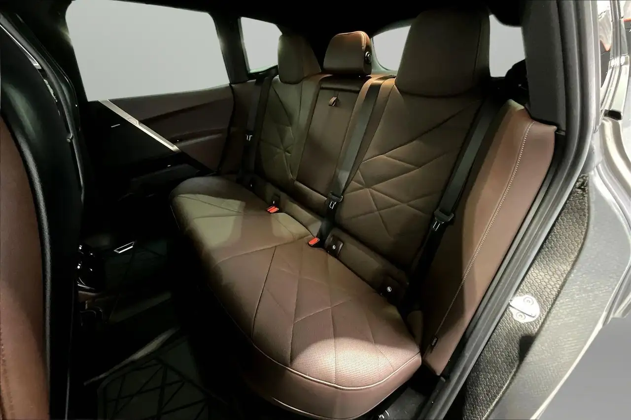 BMW iX - Image 21