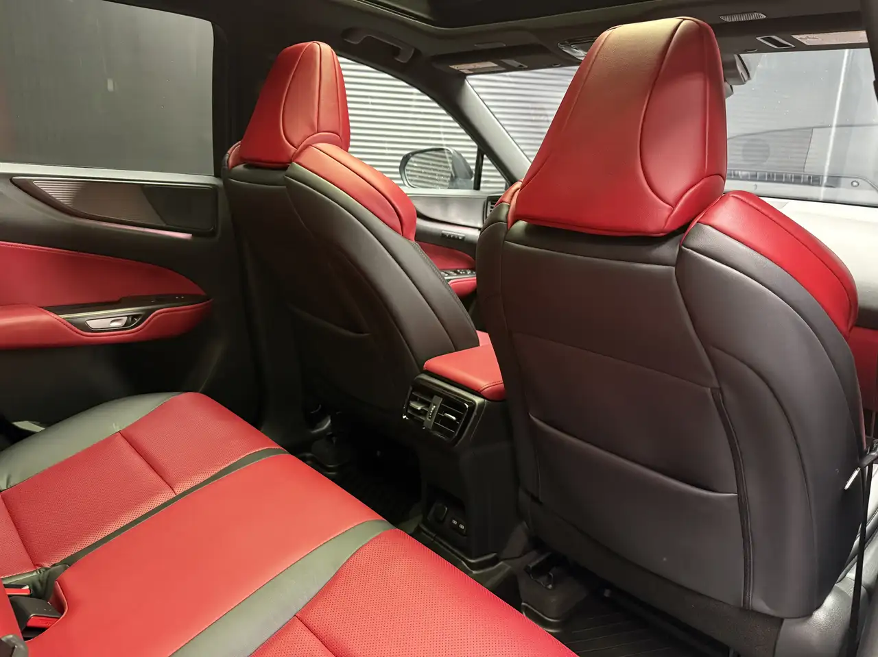 Lexus NX - Image 28
