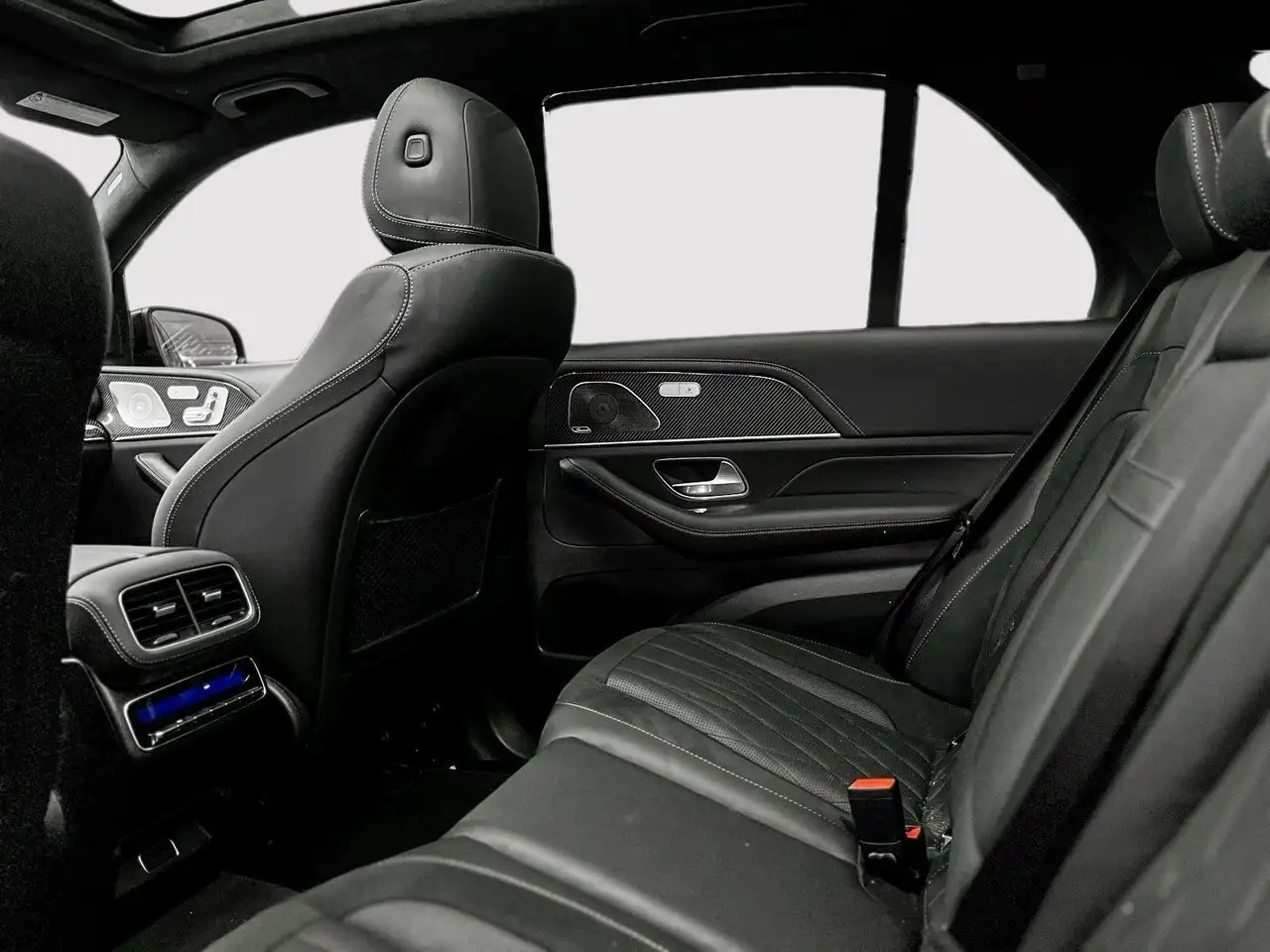 Mercedes-Benz GLE - Image 29