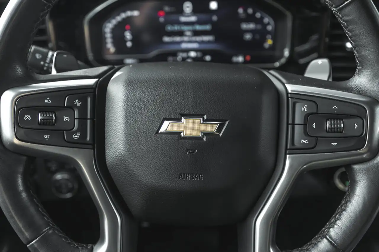 Chevrolet Silverado 1500 - Image 31