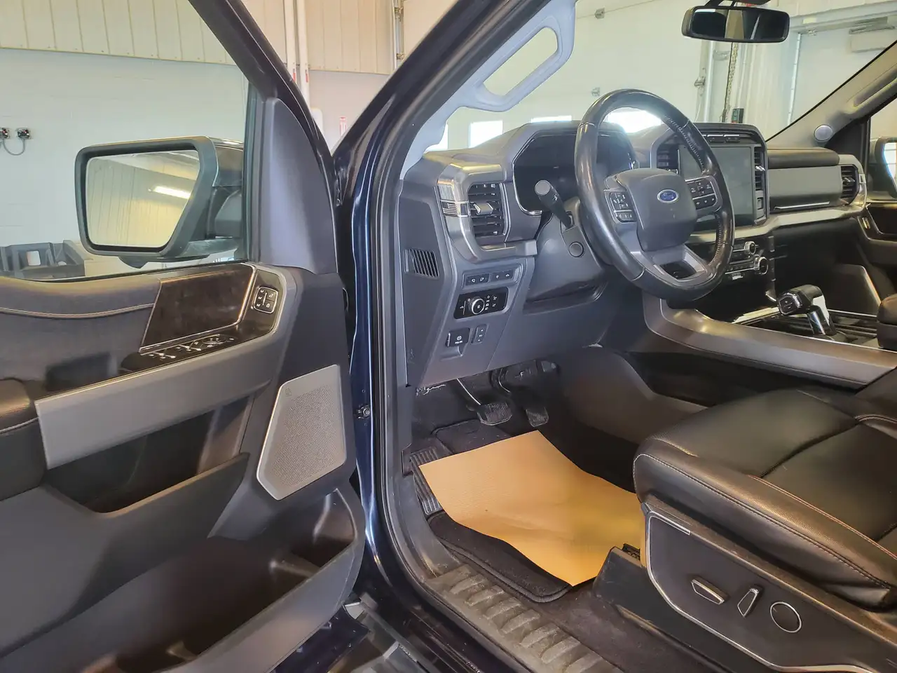 Ford F-150 - Image 8