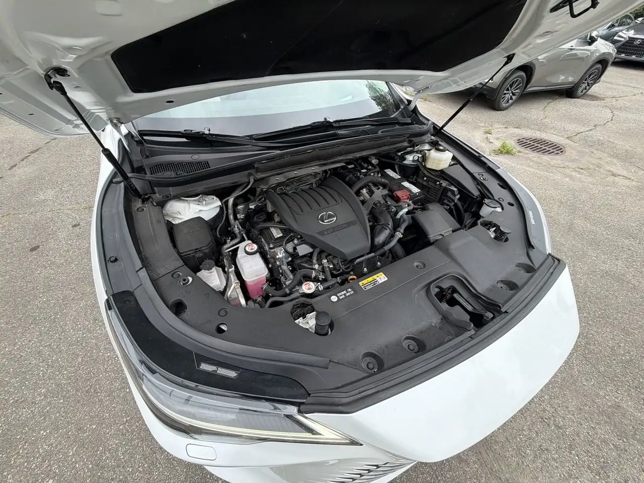 Lexus RX 350 - Image 33