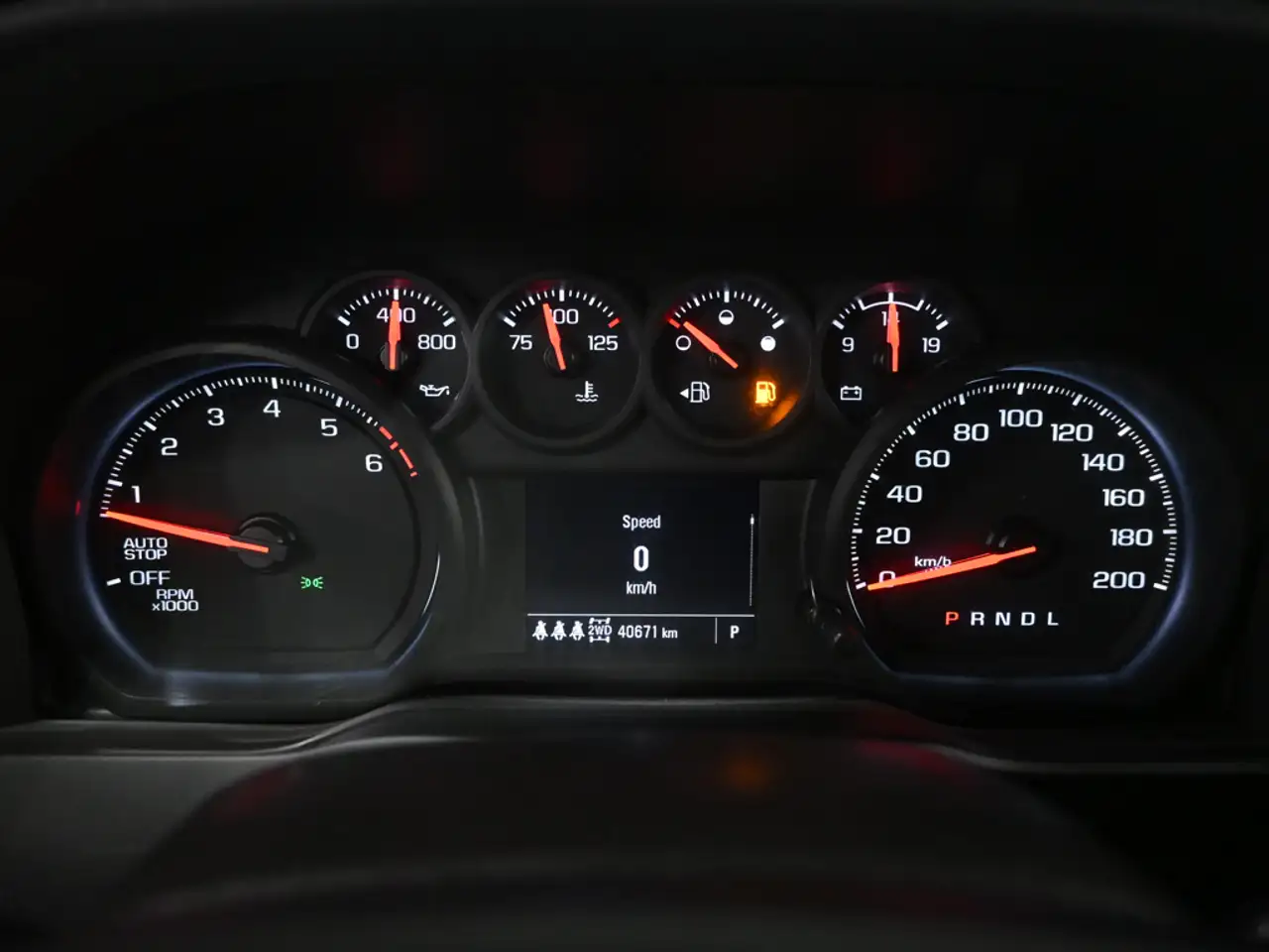 Chevrolet Silverado 1500 - Image 13