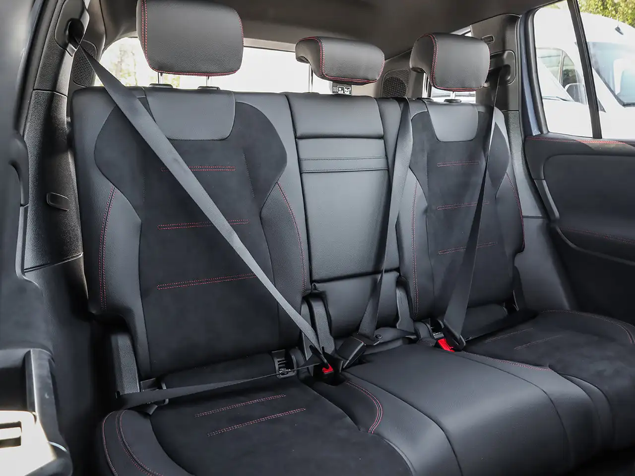 Mercedes-Benz GLB - Image 15