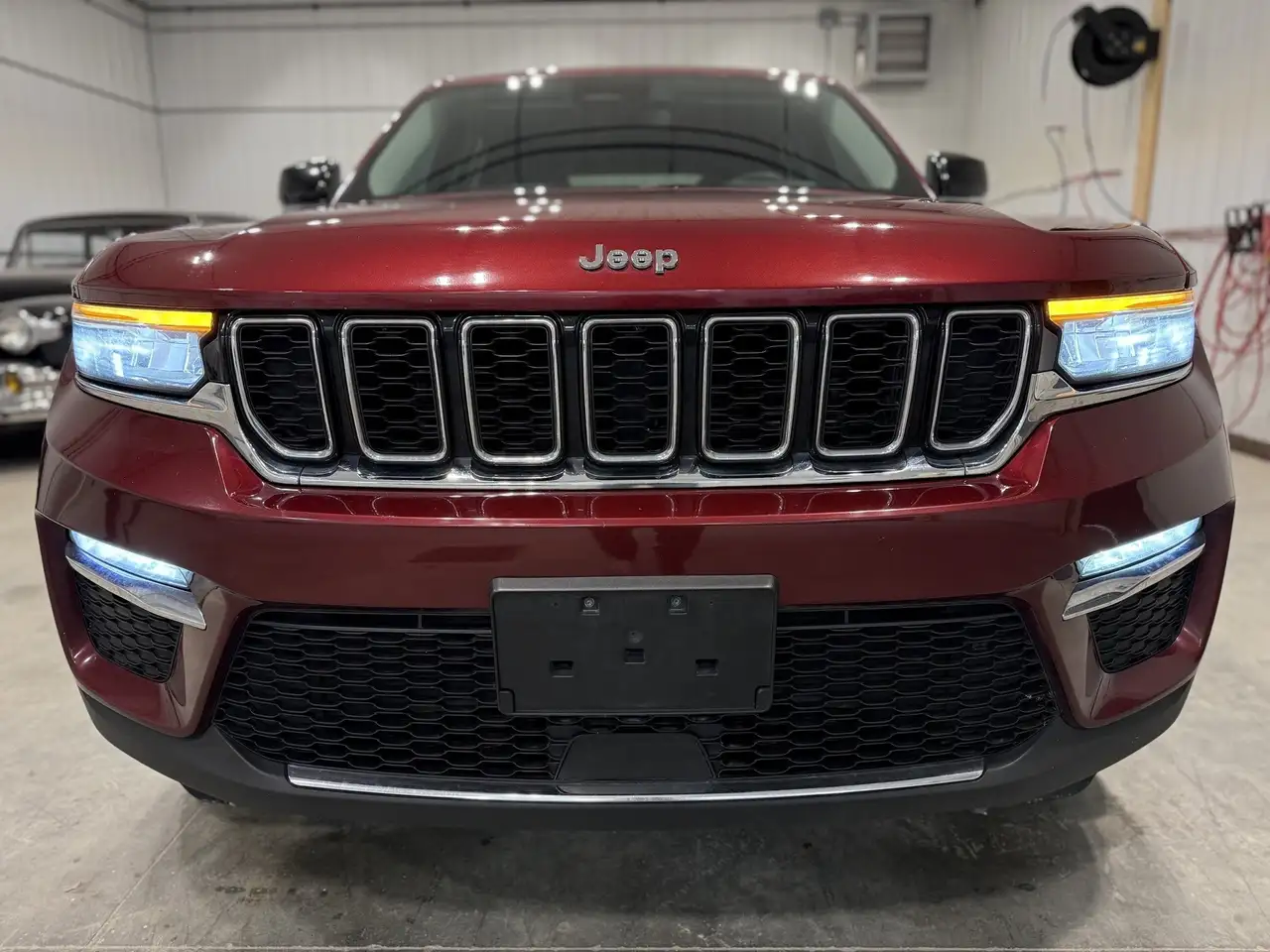 Jeep Grand Cherokee - Image 5