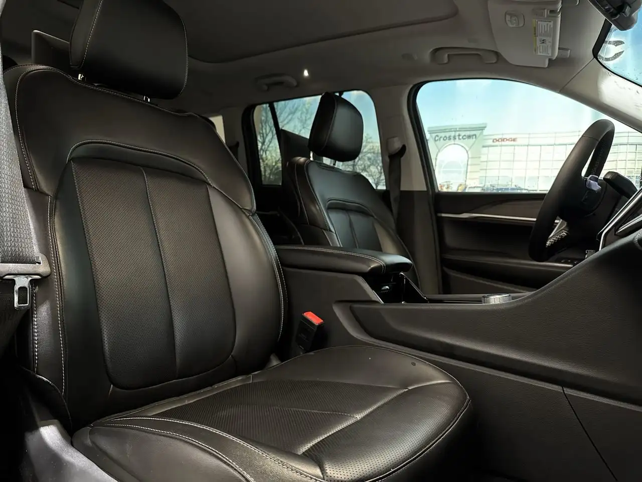 Jeep Grand Cherokee - Image 25