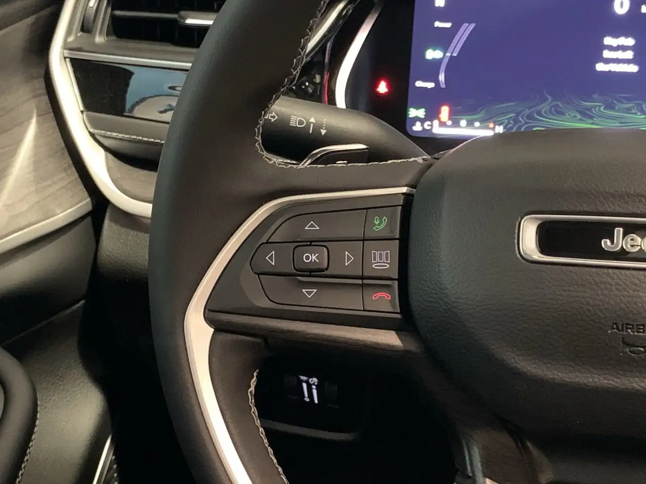 Jeep Grand Cherokee - Image 28