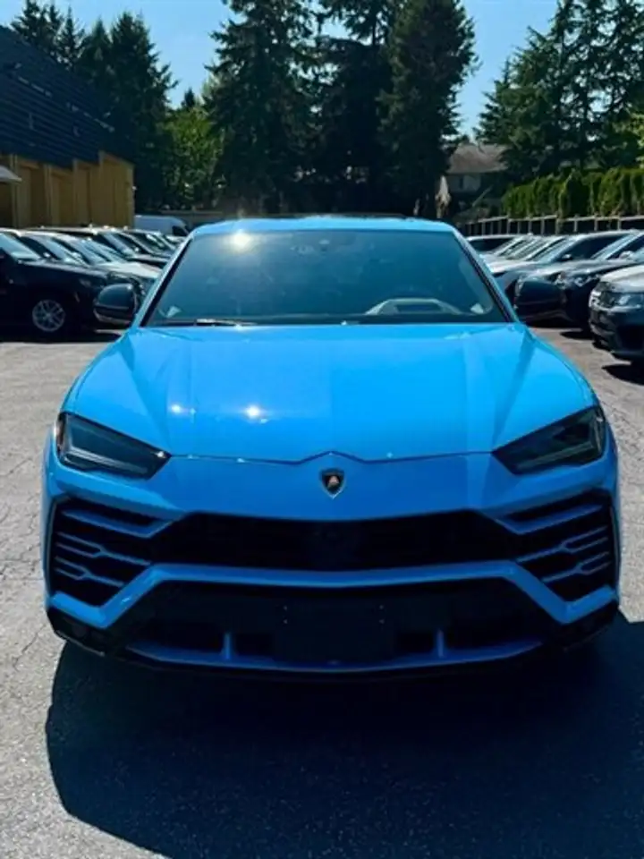 Lamborghini Urus - Image 5