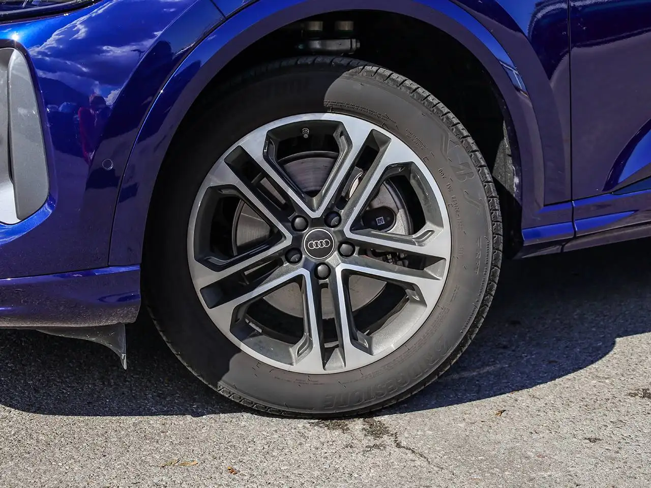 Audi Q5 - Image 9