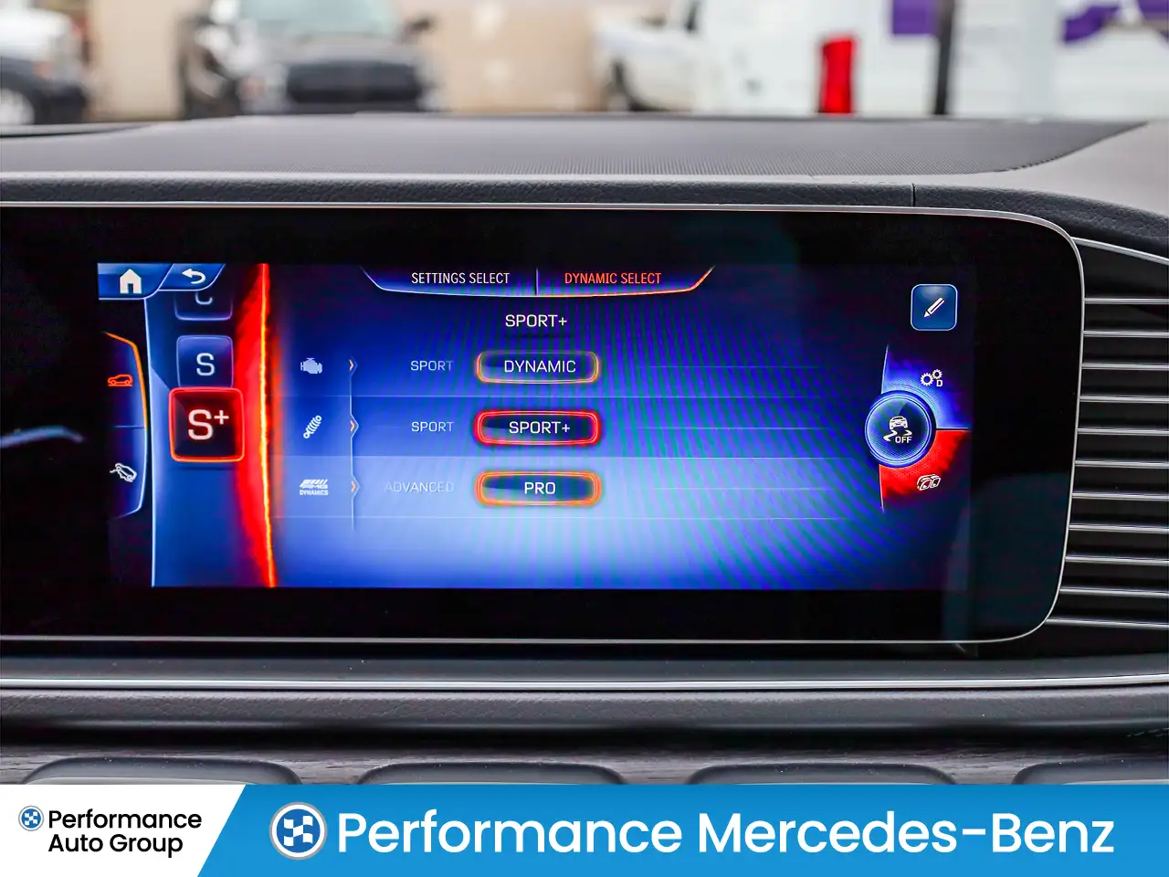 Mercedes-Benz GLE - Image 28
