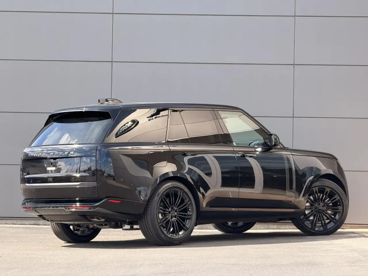 Land Rover Range Rover - Image 6