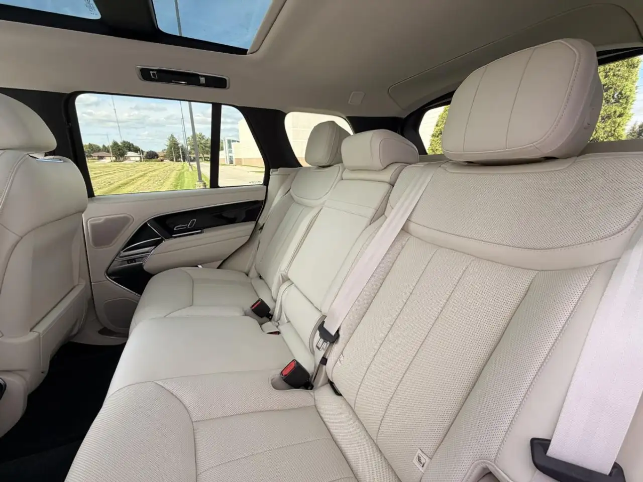Land Rover Range Rover - Image 37