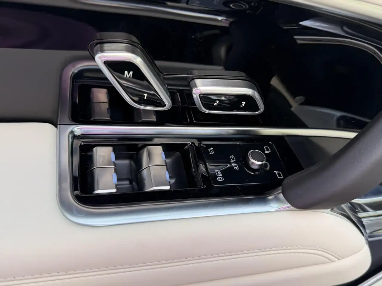 Land Rover Range Rover - Image 14