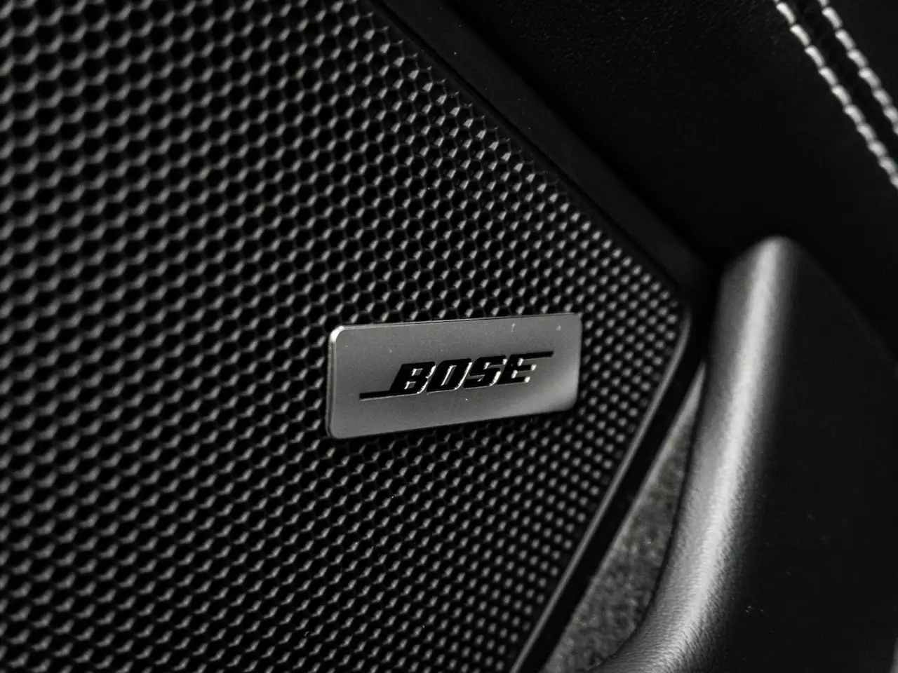 Porsche 911 - Image 24