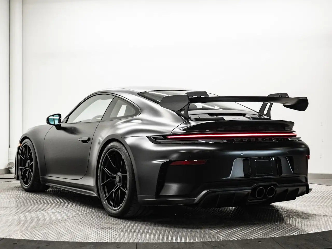 Porsche 911 - Image 3