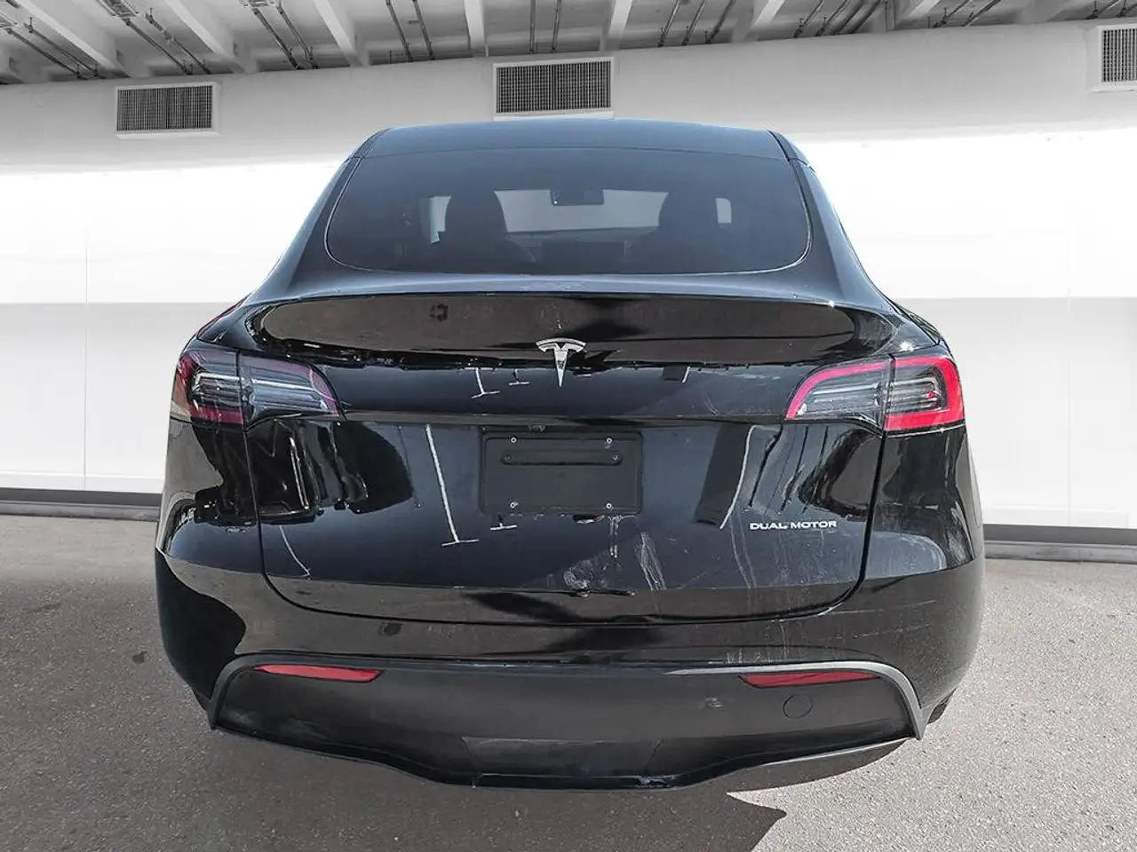 Tesla Model Y - Image 4