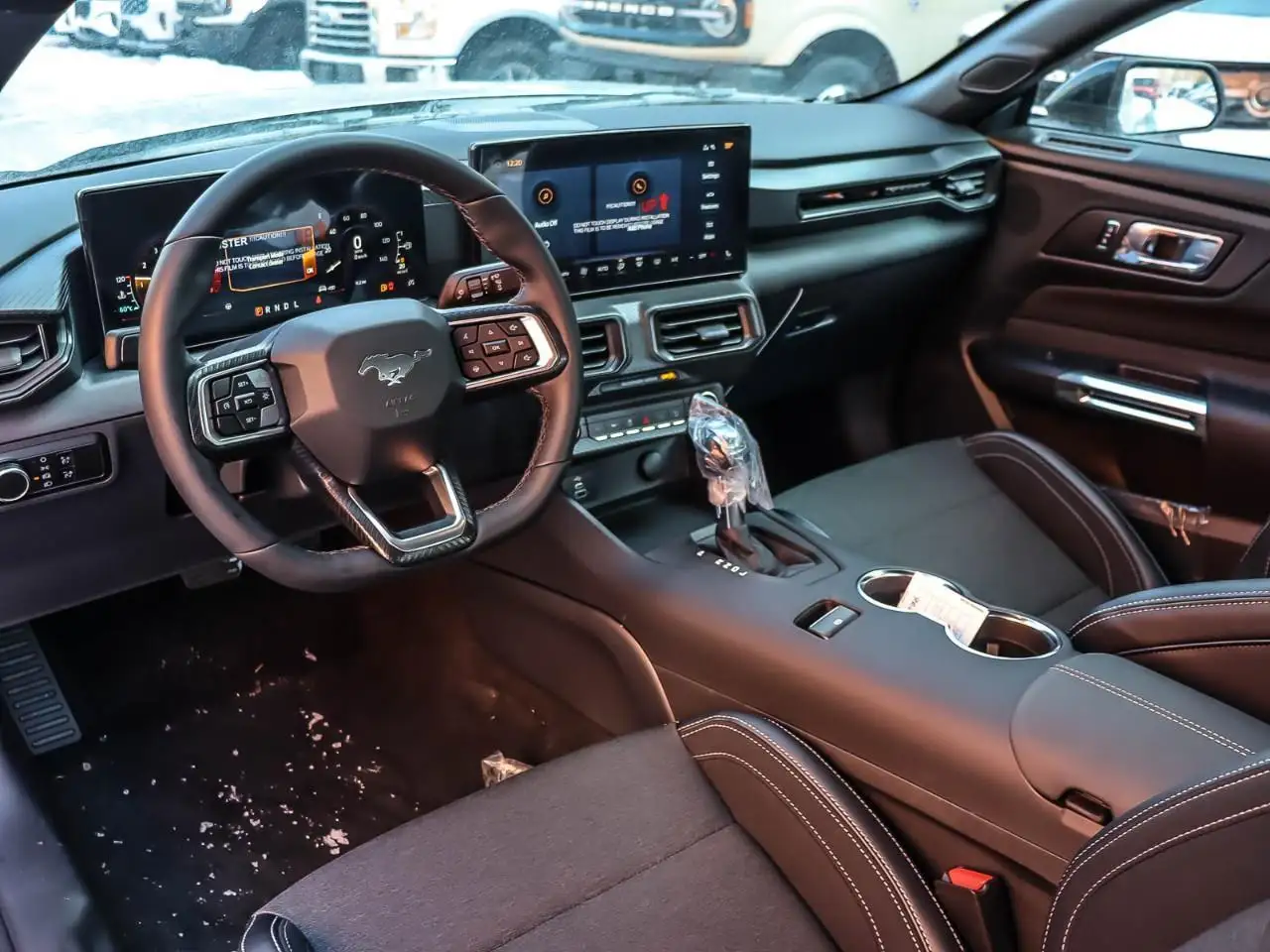 Ford Mustang - Image 7