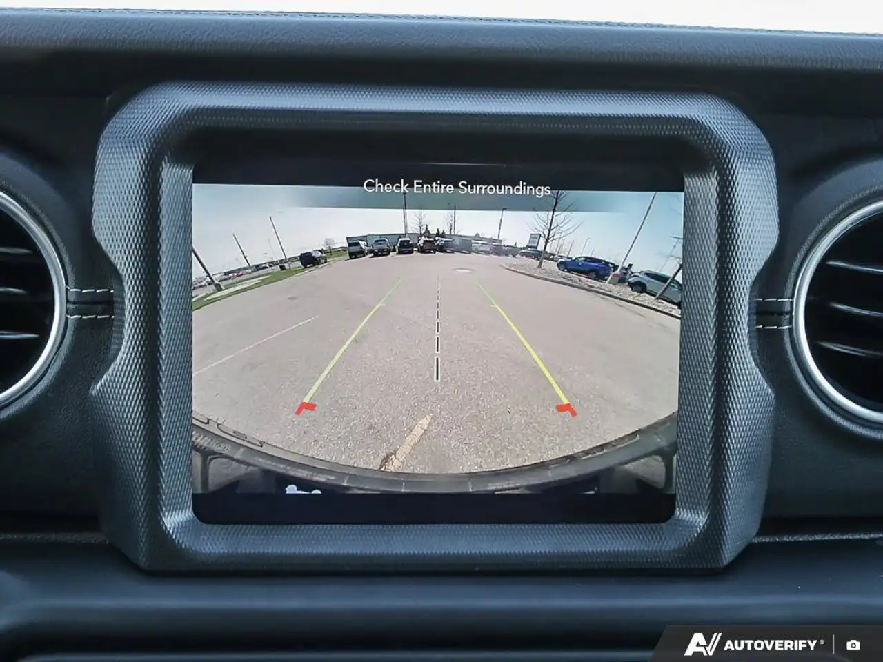 Jeep Wrangler - Image 31
