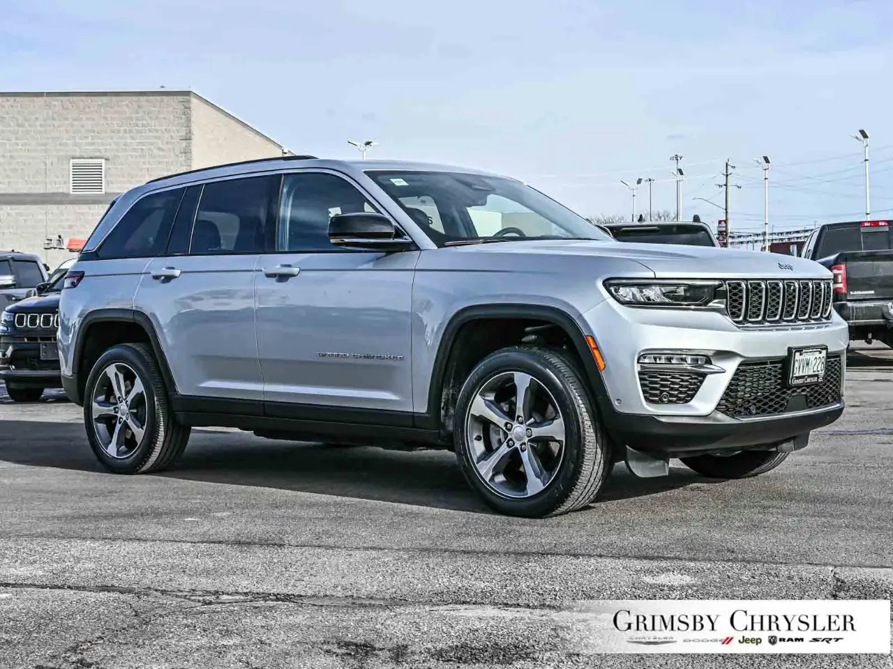 Jeep Grand Cherokee - Image 12