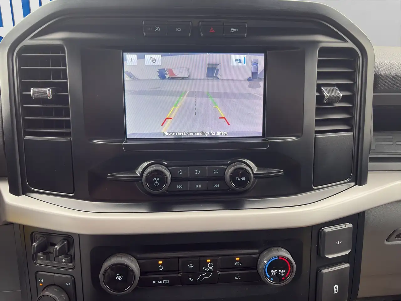 Ford F-150 - Image 14