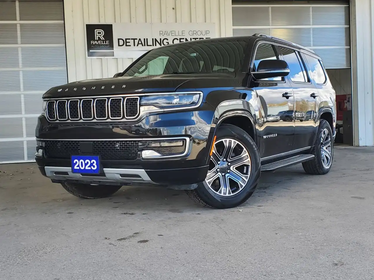 Jeep Wagoneer