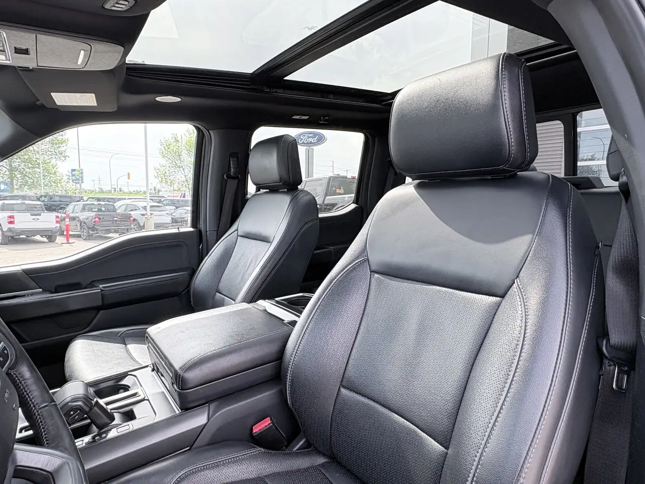 Ford F-150 - Image 11