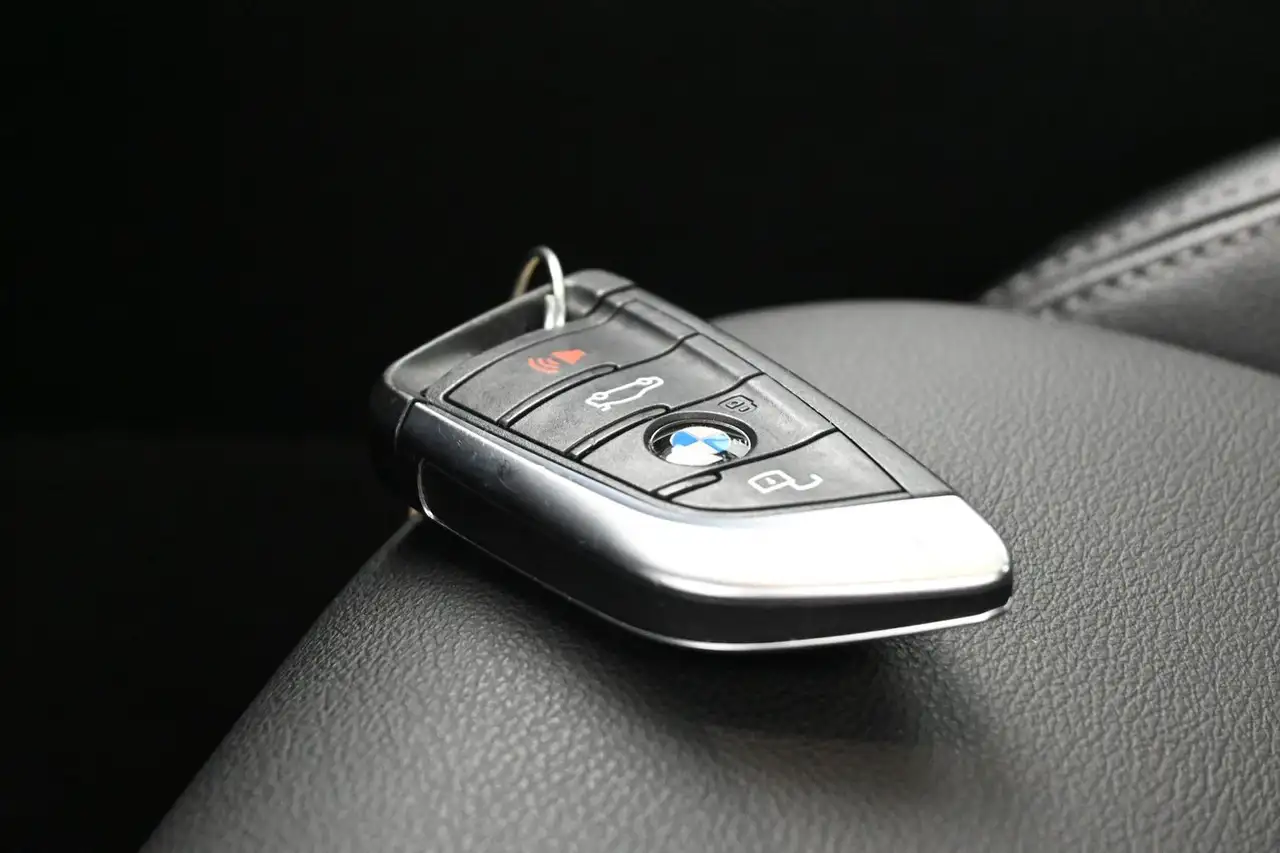 BMW 3 Series - Image 18