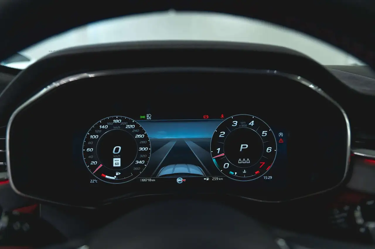 Jaguar F-Pace - Image 4