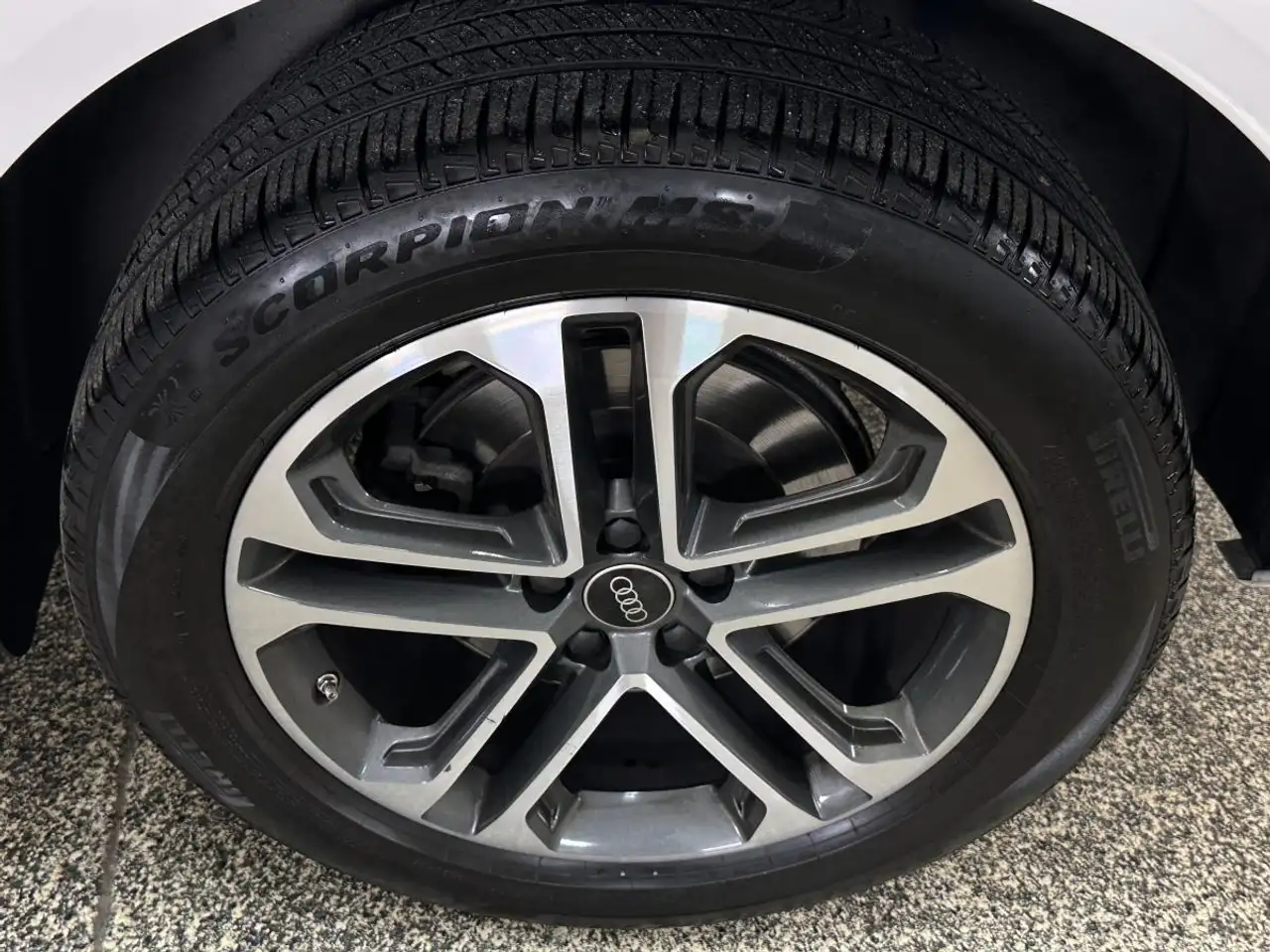 Audi Q5 - Image 27