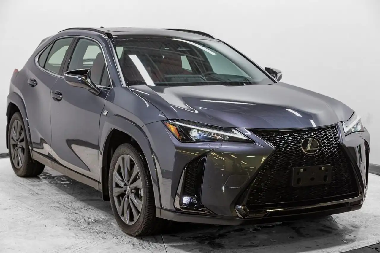 Lexus UX 300h