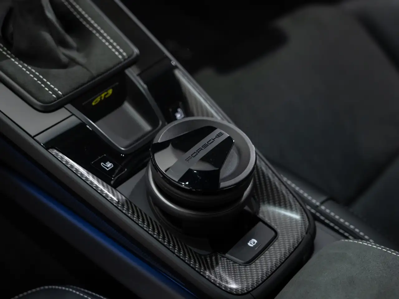 Porsche 911 - Image 30