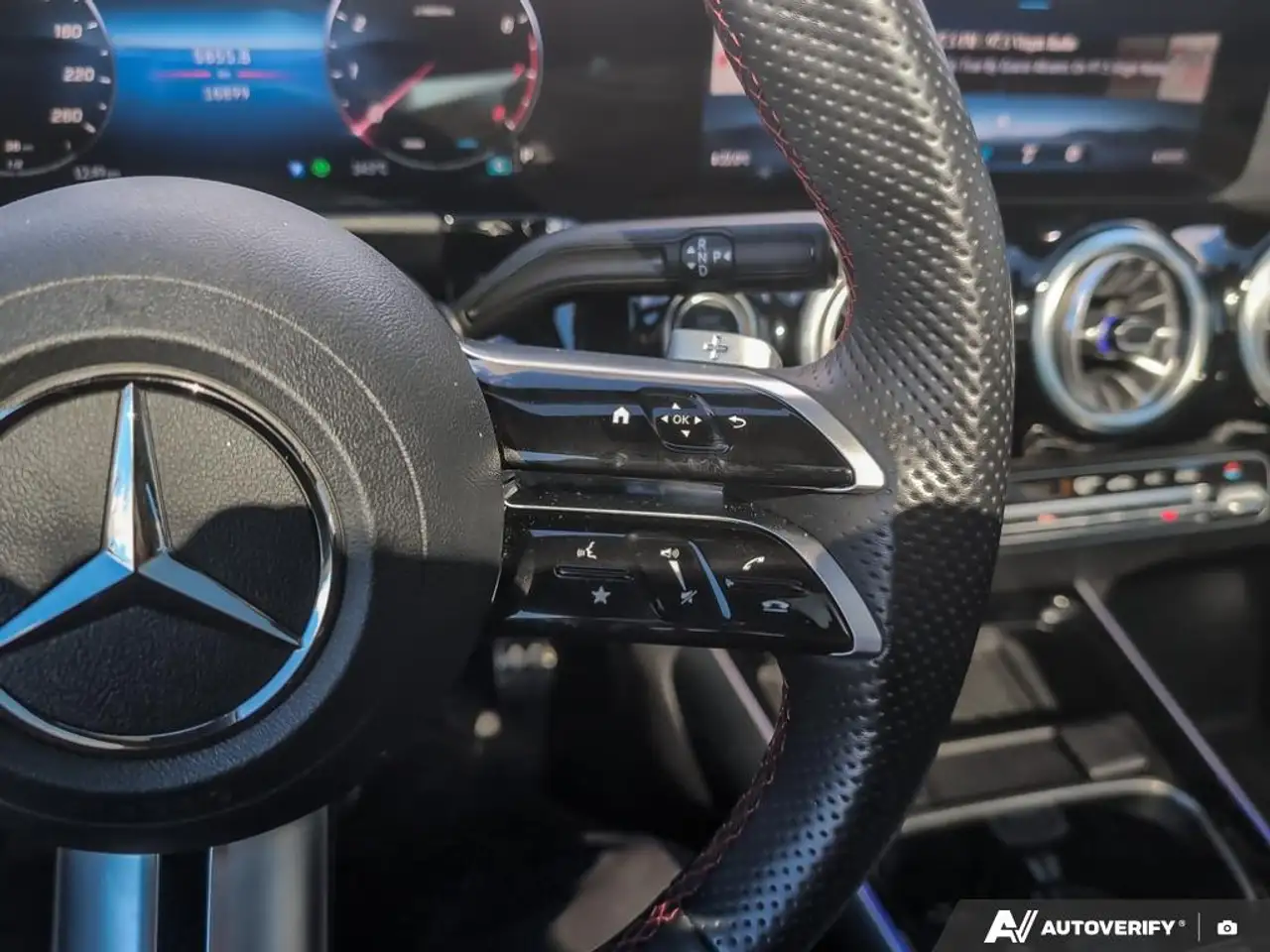 Mercedes-Benz GLA - Image 16