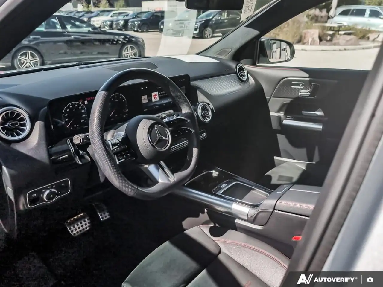 Mercedes-Benz GLA - Image 13