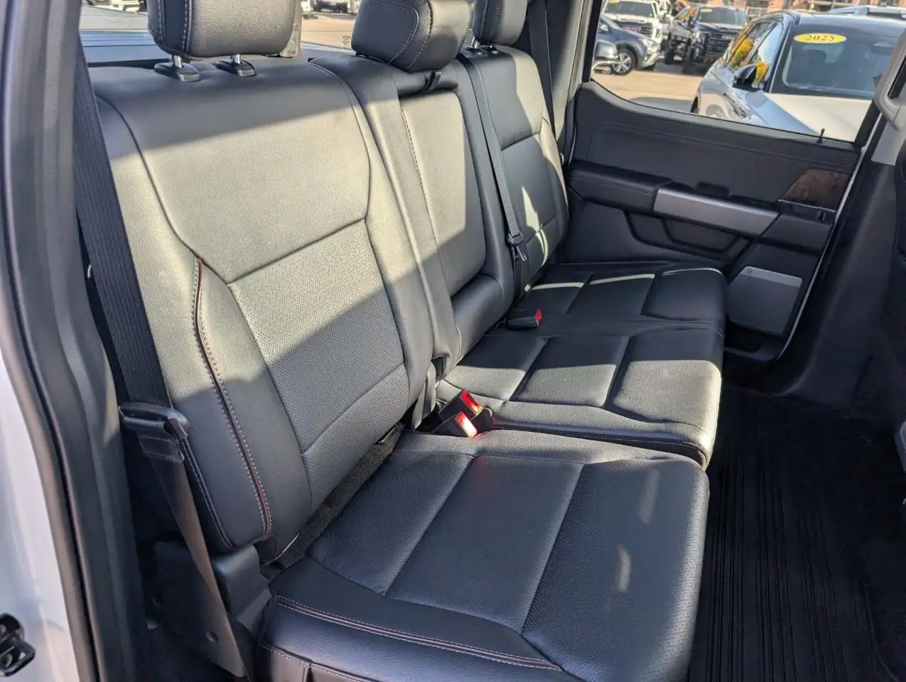 Ford F-150 - Image 17