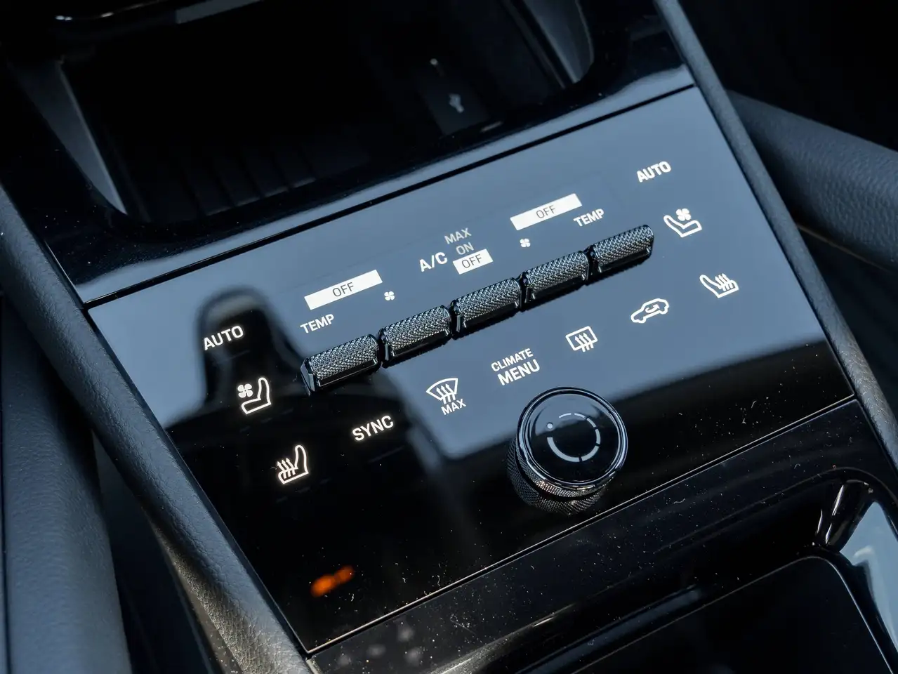 Porsche Cayenne - Image 32