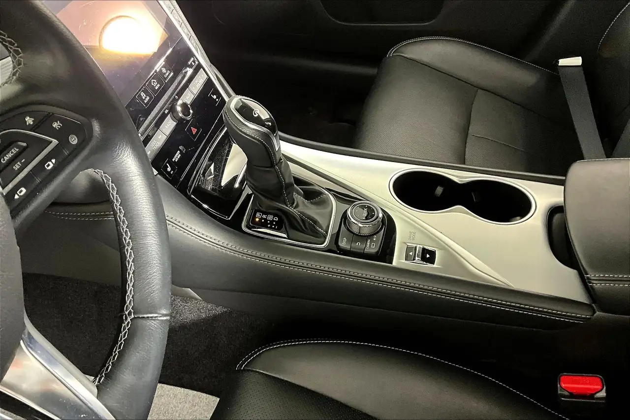 Infiniti Q50 - Image 14