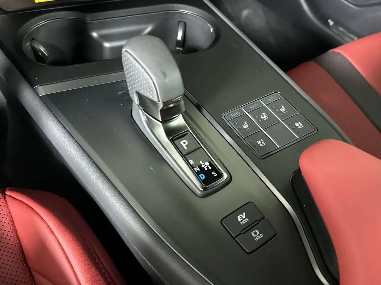 Lexus UX - Image 19