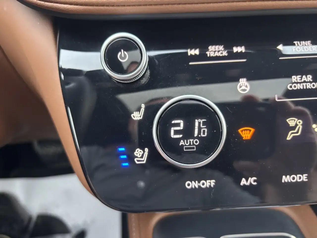 Infiniti QX60 - Image 31