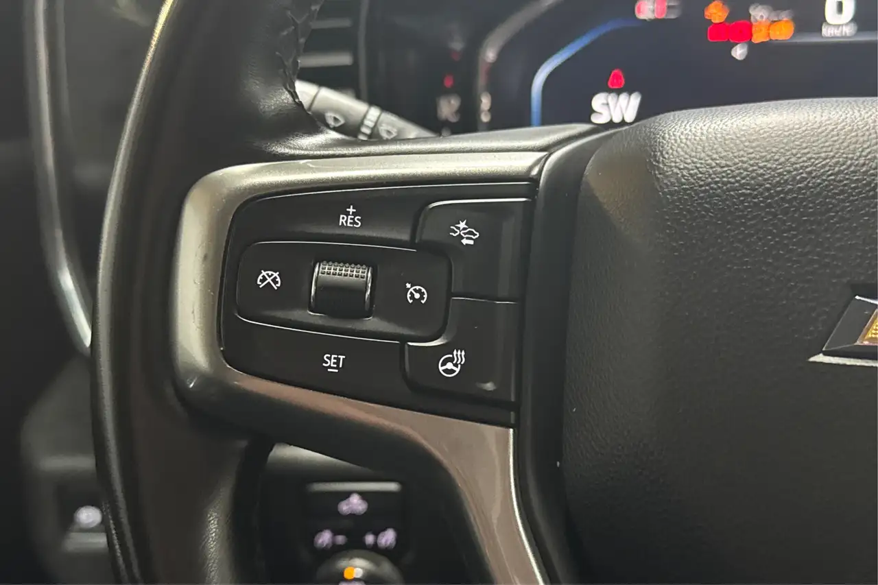 Chevrolet Silverado 1500 - Image 27
