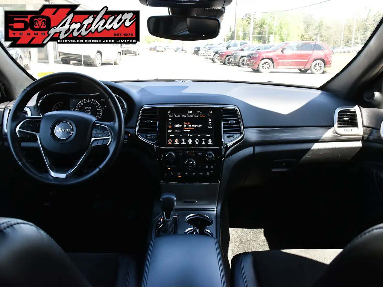 Jeep Grand Cherokee - Image 21