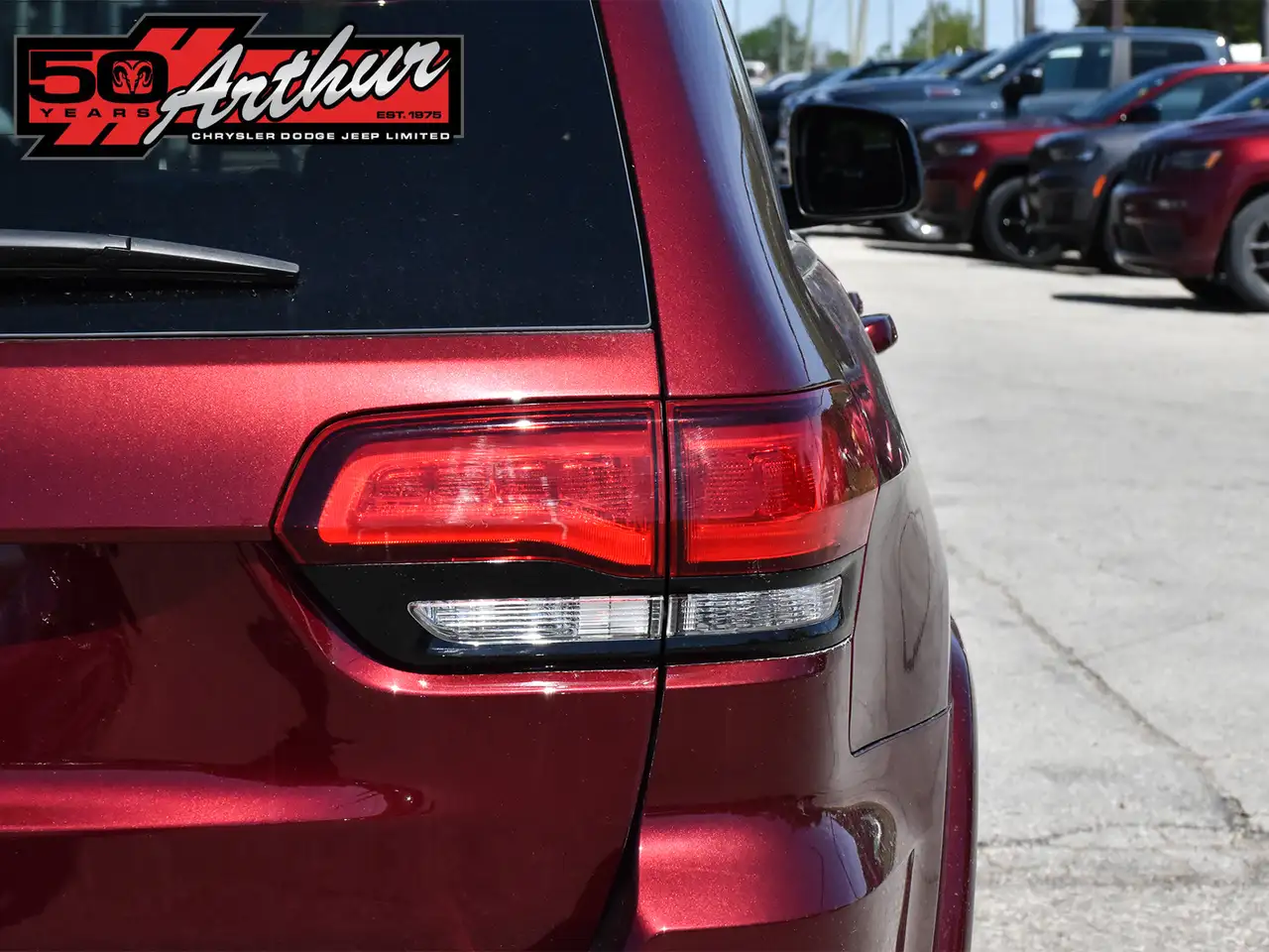 Jeep Grand Cherokee - Image 8