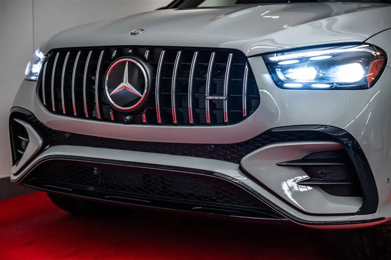 Mercedes-Benz GLE - Image 17