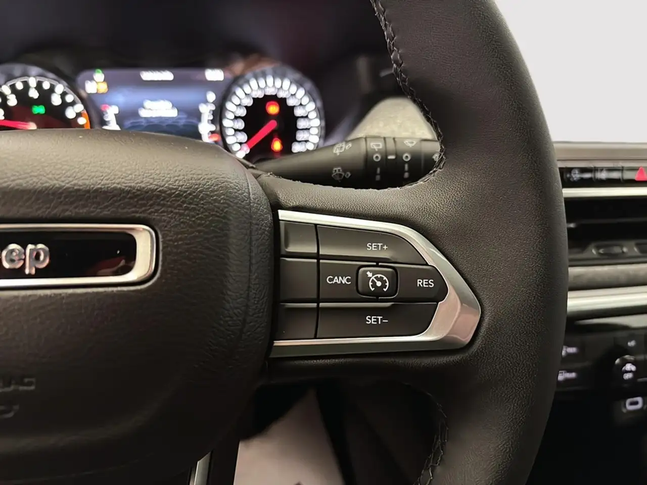 Jeep Compass - Image 24