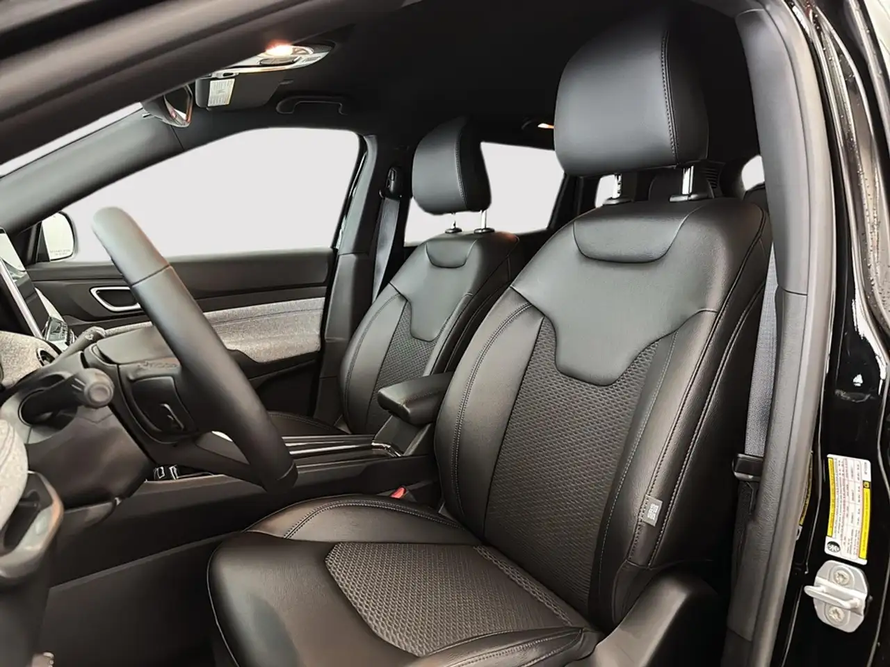Jeep Compass - Image 11