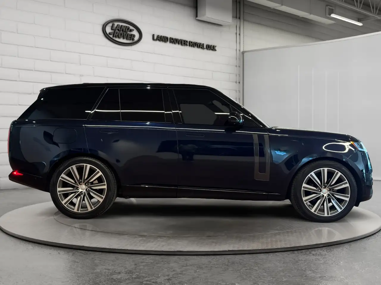 Land Rover Range Rover - Image 4